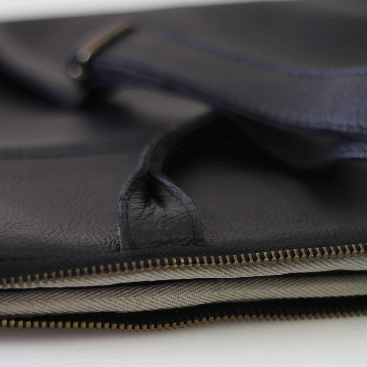 Slim Brief - 13inch Leather Laptop Bag Work CHAPEL Black 